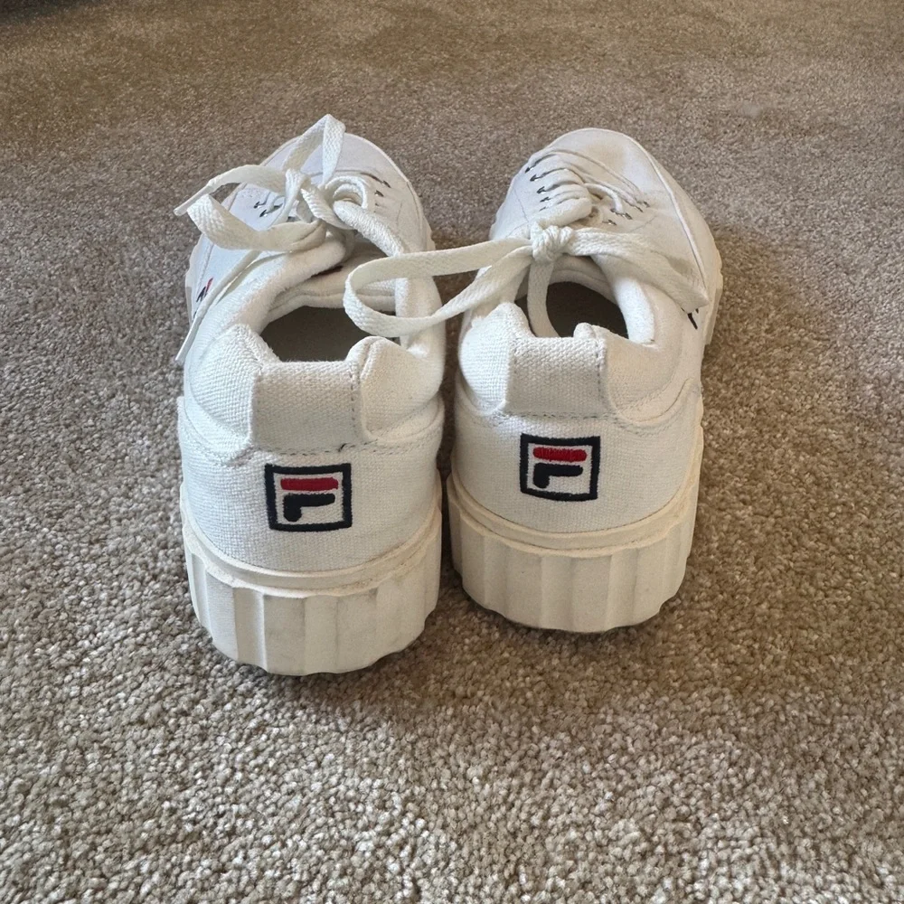 FILA Sandblast Low Casual Sneakers - never worn